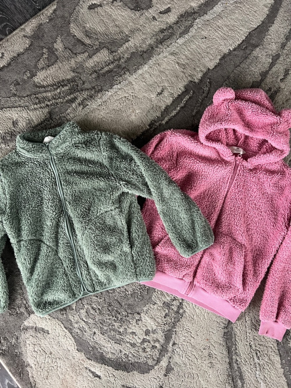H&M fuzzy zip up size 8-10